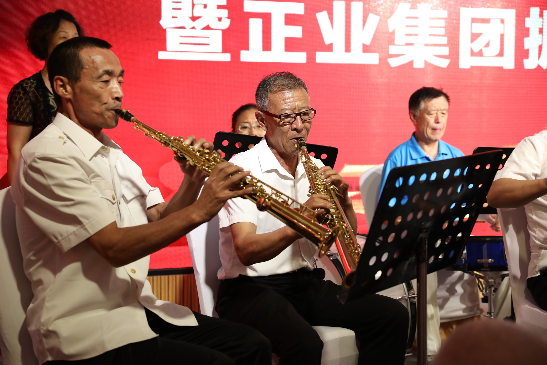 慶祝中國人民解放軍建軍92周年暨正業(yè)集團擁軍共建聯(lián)歡會隆重召開(圖3) 3b3303b27ec487c5fd7388151492bc2_compressed.jpg