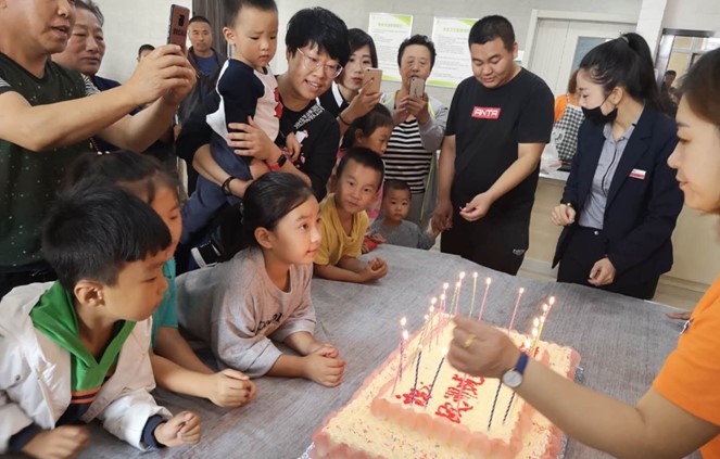 正業(yè)·幸福匯·幸福滿(mǎn)滿(mǎn)第三季度業(yè)主生日會(huì)(圖5) 5.jpg