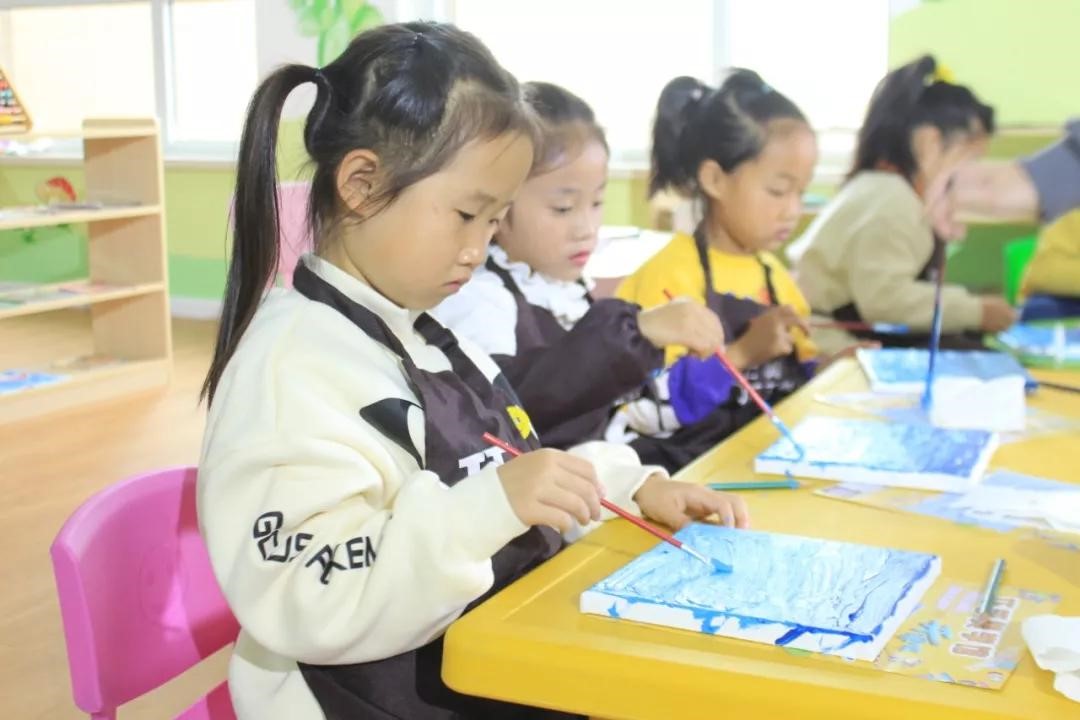 正業(yè)·幸福匯“大手握小手”DIY親子活動(圖3) 3.jpg