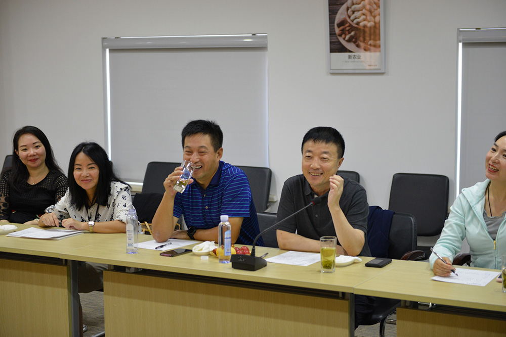 “智聯(lián)清華、并肩同行” ——清華經(jīng)管學(xué)院EMBA遼寧校友會走進正業(yè)集團(圖2)