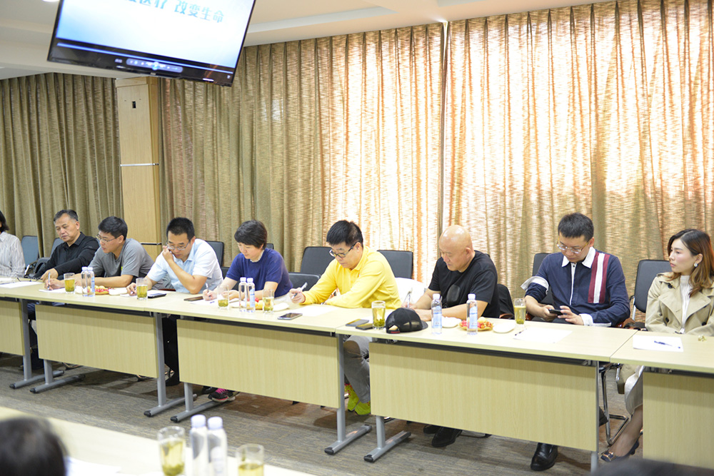 “智聯(lián)清華、并肩同行” ——清華經(jīng)管學(xué)院EMBA遼寧校友會走進正業(yè)集團(圖3)