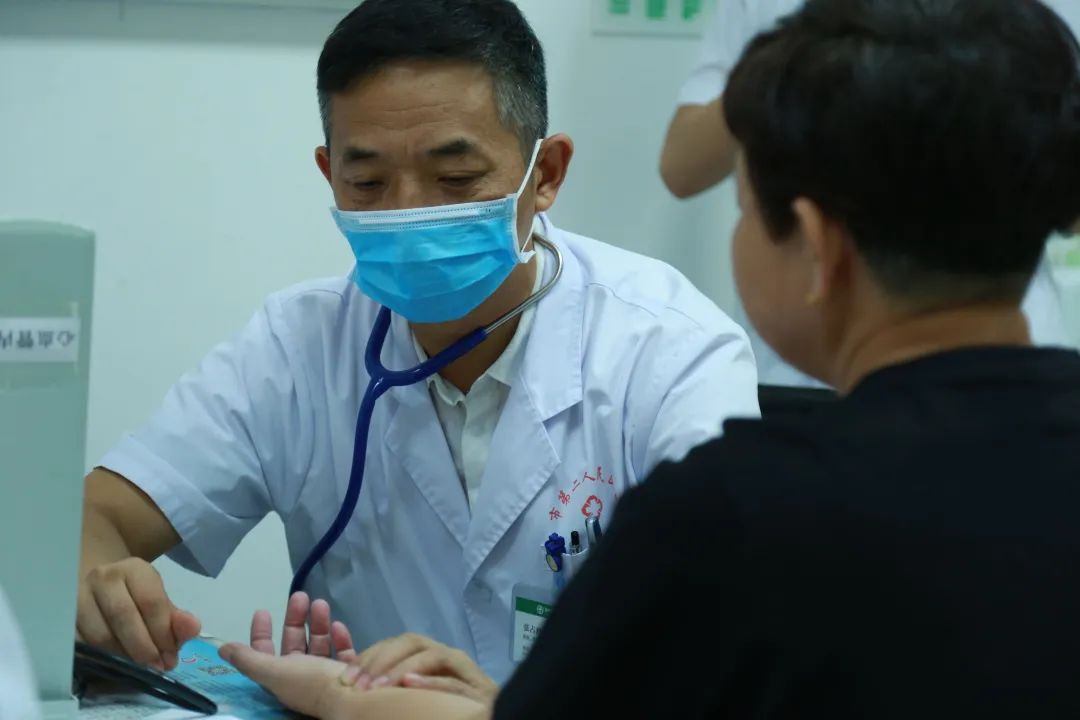 全國首批！遼西首例！葫蘆島市第二人民醫(yī)院心臟中心完成遼西首例Micra AV無導(dǎo)線起搏器植入術(shù)(圖1)