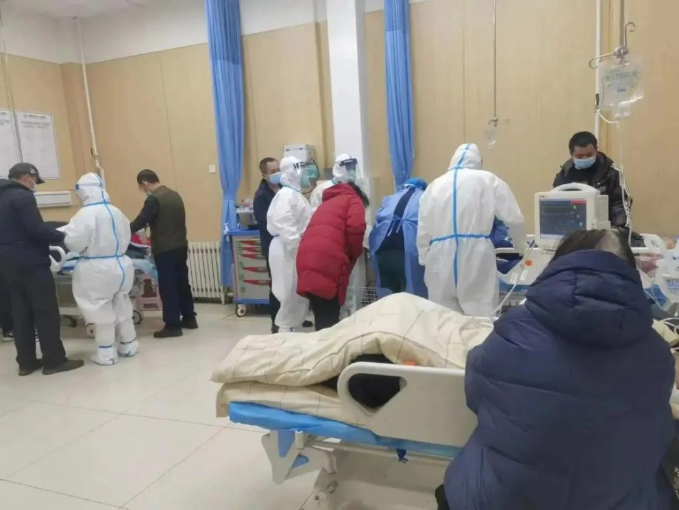 人民醫(yī)院為人民，市二院舉全院之力保障醫(yī)療救治，牢守生命防線！(圖7)