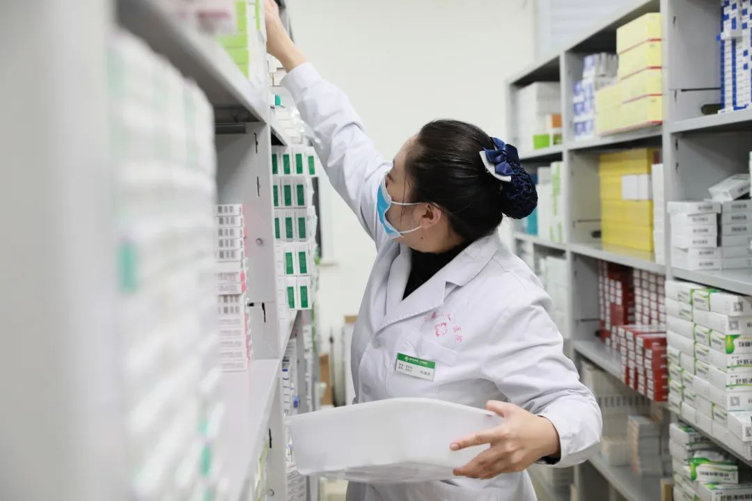 人民醫(yī)院為人民，市二院舉全院之力保障醫(yī)療救治，牢守生命防線！(圖17)